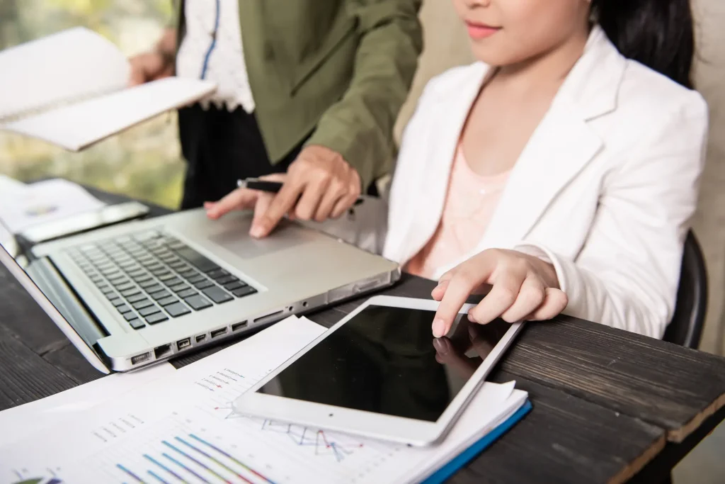 Admin Operasional Harian: Tugas, Tanggung Jawab, dan Keterampilan yang Dibutuhkan